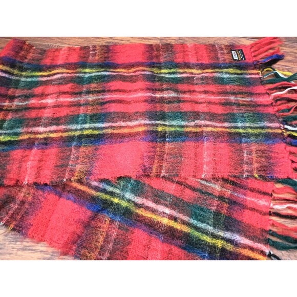 St.Michael Red Green Long Hair Tartan Plaid Mohair Wool Britain Scarf Wrap Lux - Picture 6 of 6